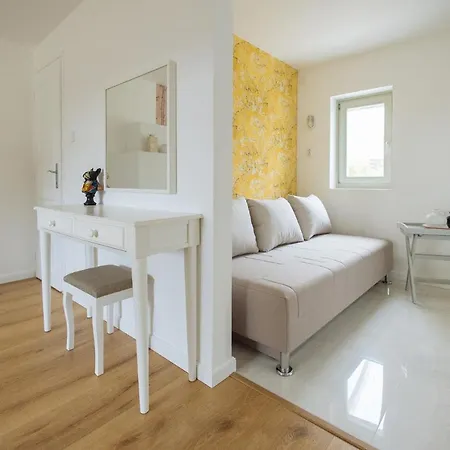Old Nest Appartement *